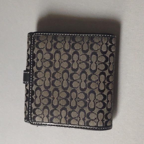 Authentic Signature Monogram Coach Canvas Compact Wallet - Picture 2 of 7